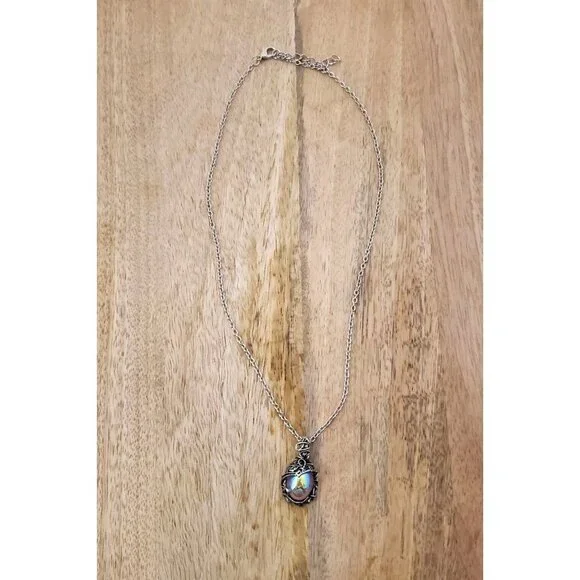 Emory Rose Iridescent Reflective Antique Silver Look Necklace - Picture 4 of 4